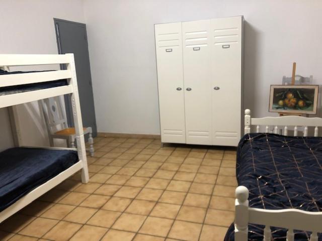 Hoche Appartement Coursan Buitenkant foto