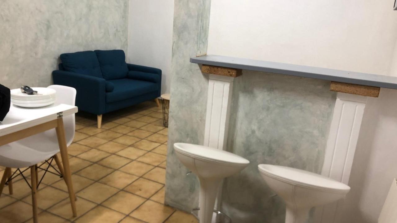 Hoche Appartement Coursan Buitenkant foto
