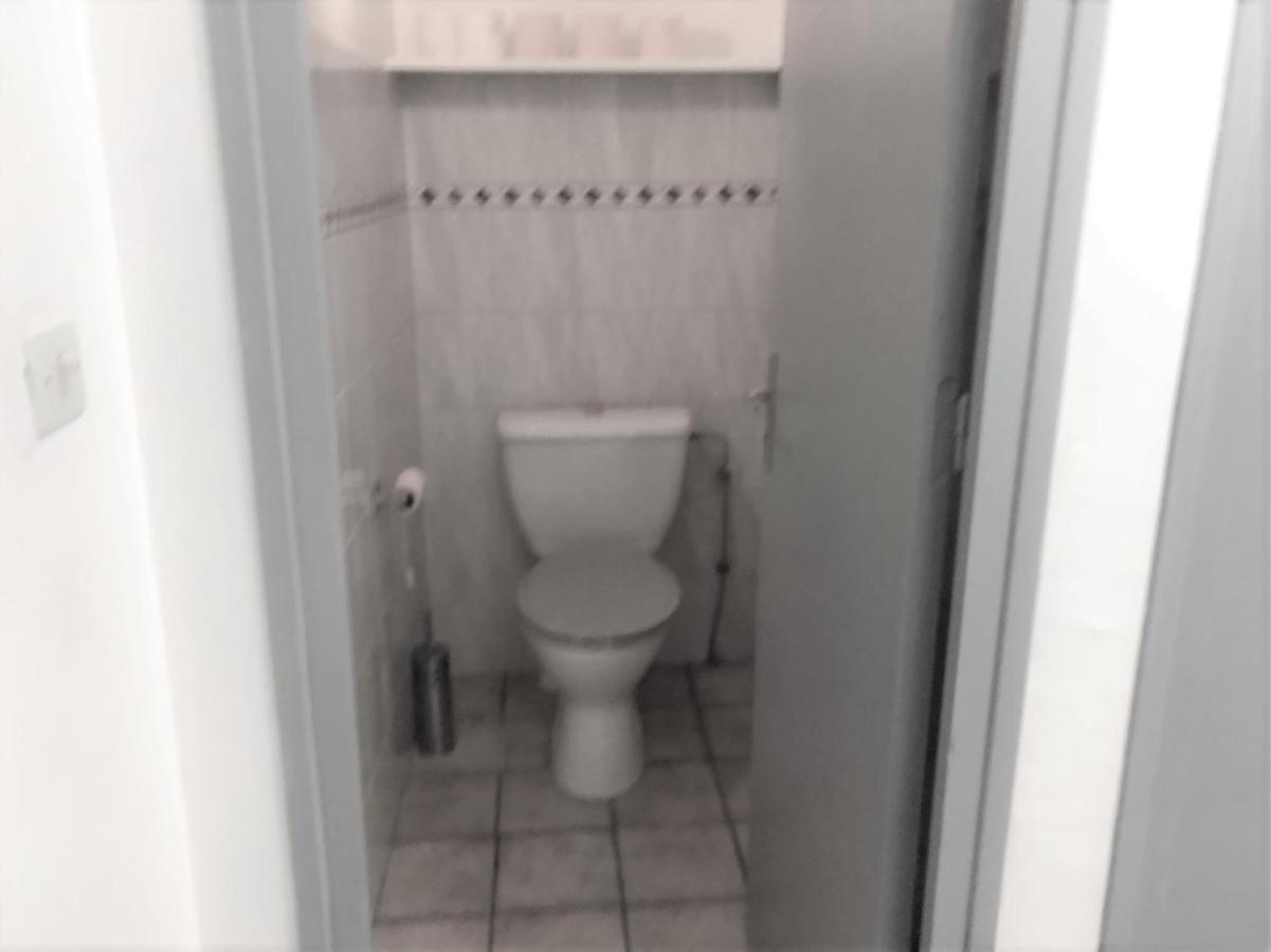 Hoche Appartement Coursan Buitenkant foto