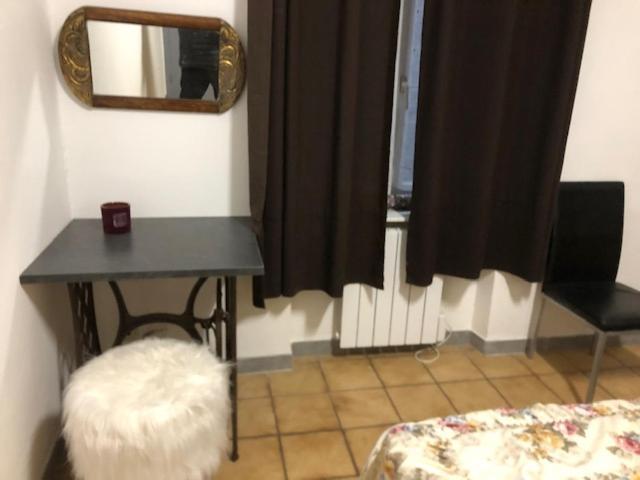 Hoche Appartement Coursan Buitenkant foto